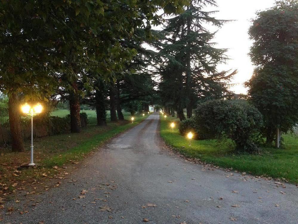 Les Rives Du Plantie Hotel Le Temple-sur-Lot Buitenkant foto